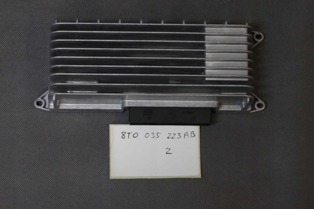 фото №1, Усилитель audi 8t0035223ab