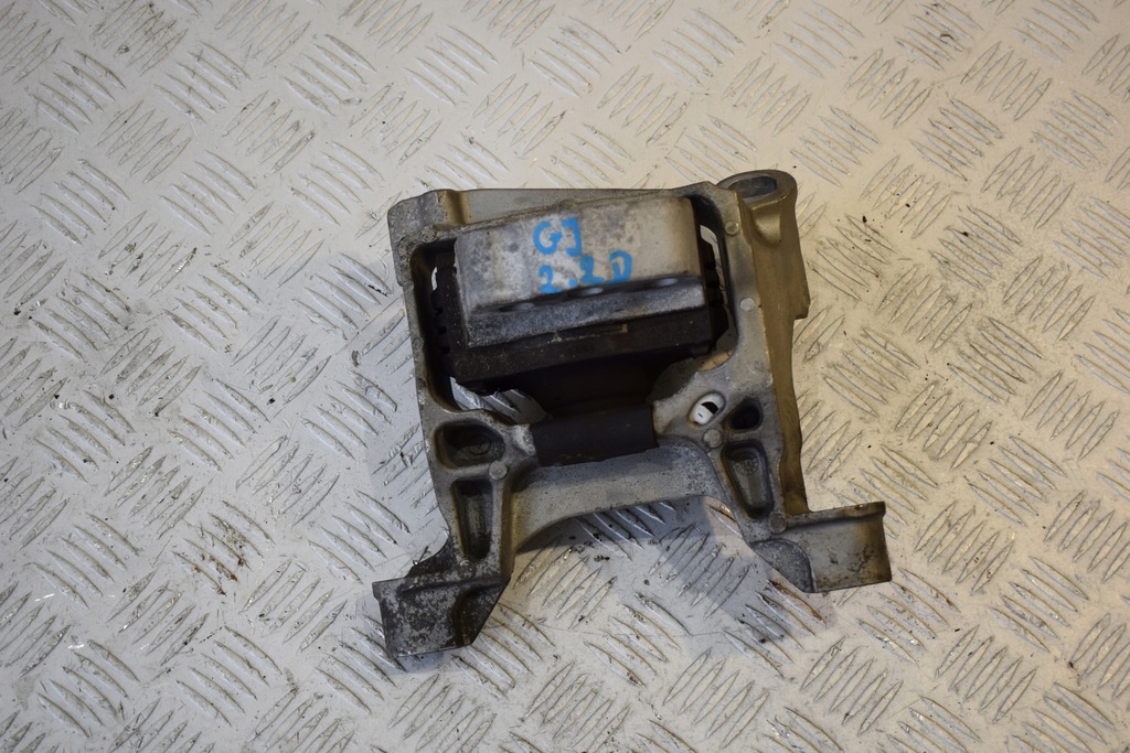 фото №1, Кронштейн подушка двигуна права mazda 6 vi gj lift