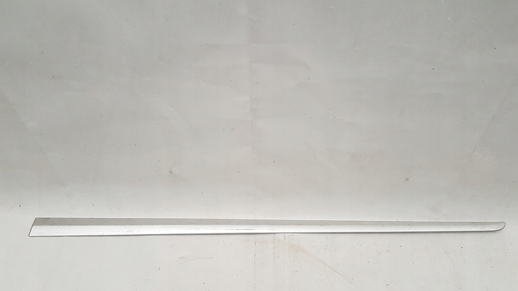 фото №1, Toyota aygo ii молдинг дверь правая перед oryg.