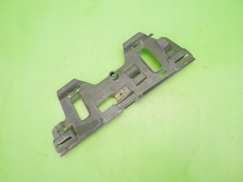 фото №8, Направляющая бампера задняя правый volvo s40 i sedan 95-99