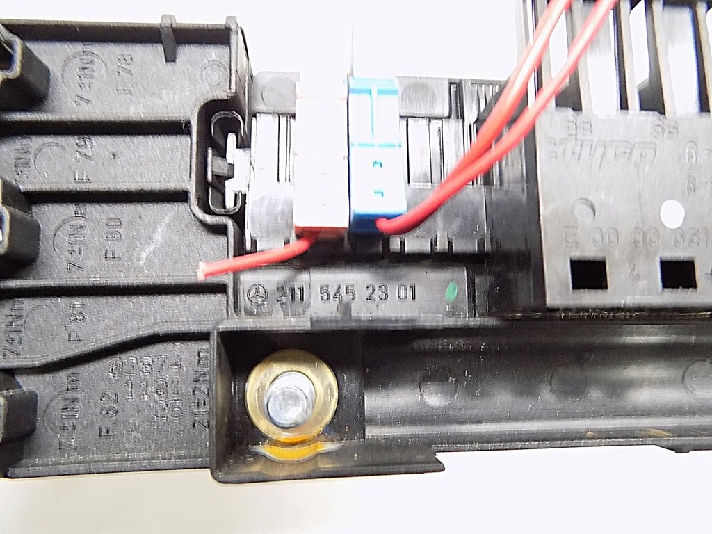 фото №9, Коробка предохранителей - mercedes w211 cls w219