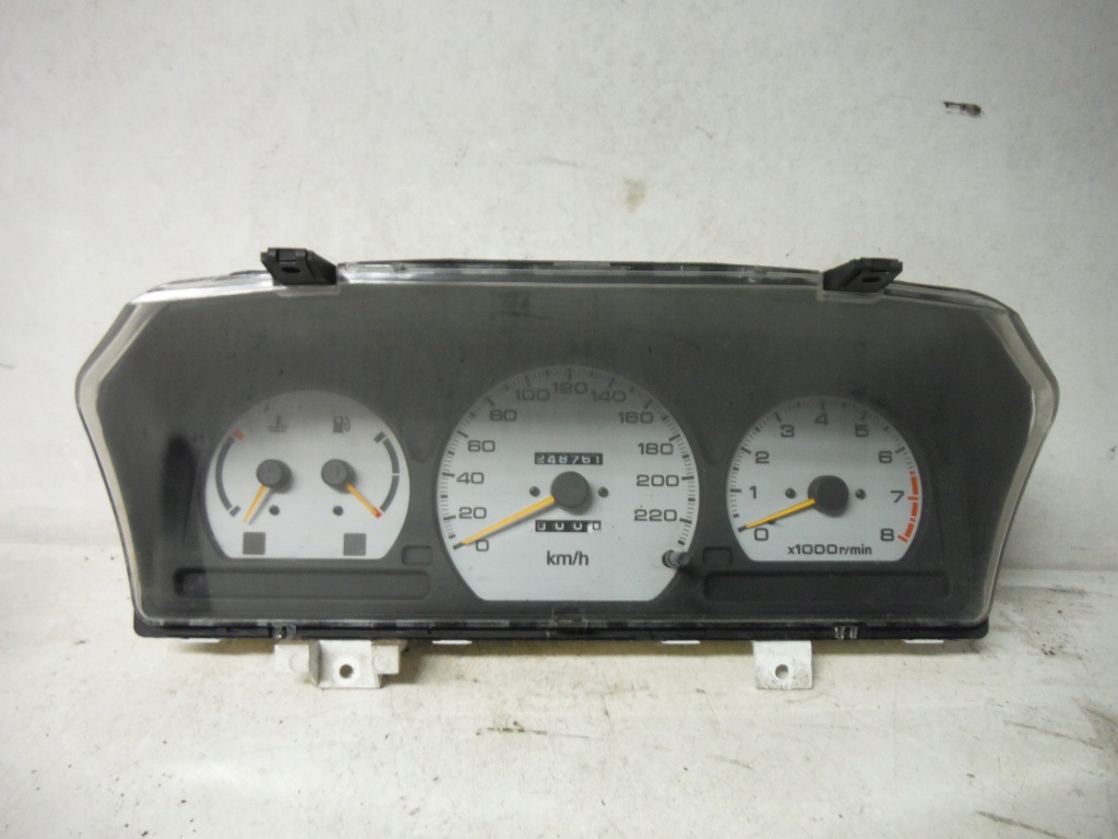 фото №1, Счетчик mitsubishi space runner 1.8 1996r.