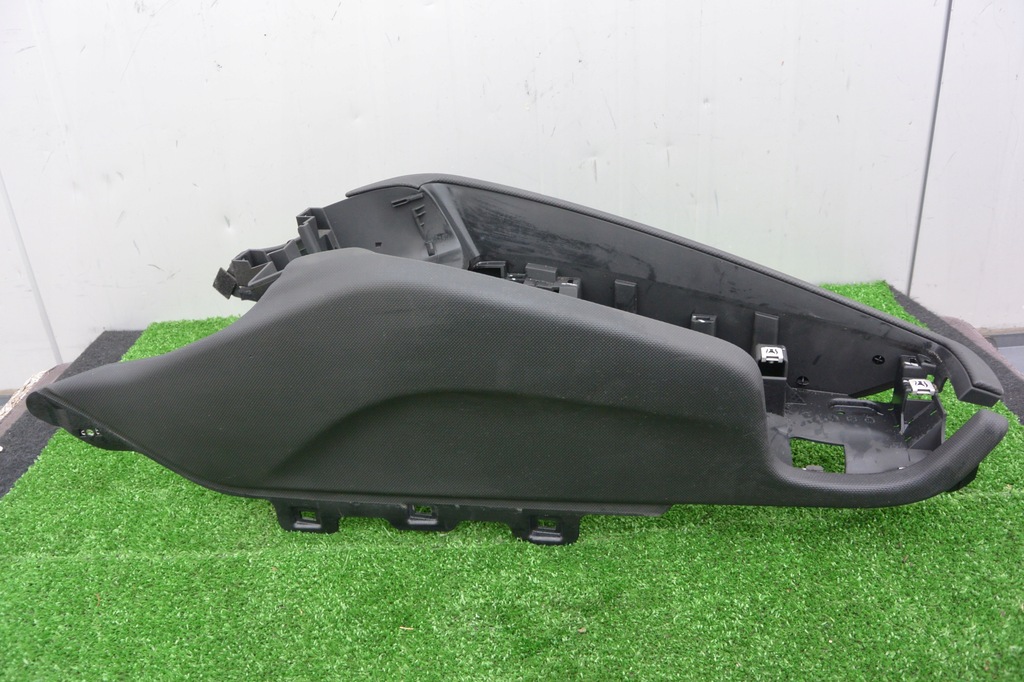 фото №6, Туннель средний перед чёрный audi tt 8j uk