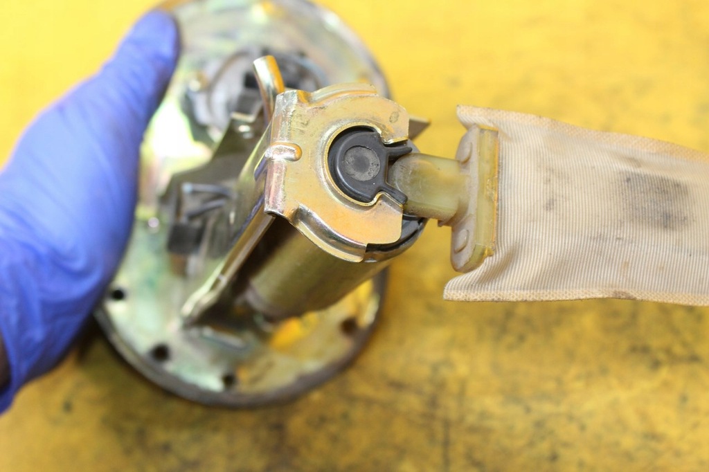 фото №9, Насос пального toyota carina 1.6 b