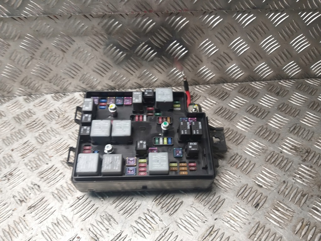 фото №1, Aveo t300 1.3vcdi коробка предохранителей 95462806