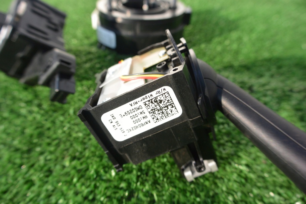 фото №7, Переключатель комбинированный переключатели vw tiguan i 5n 08-12