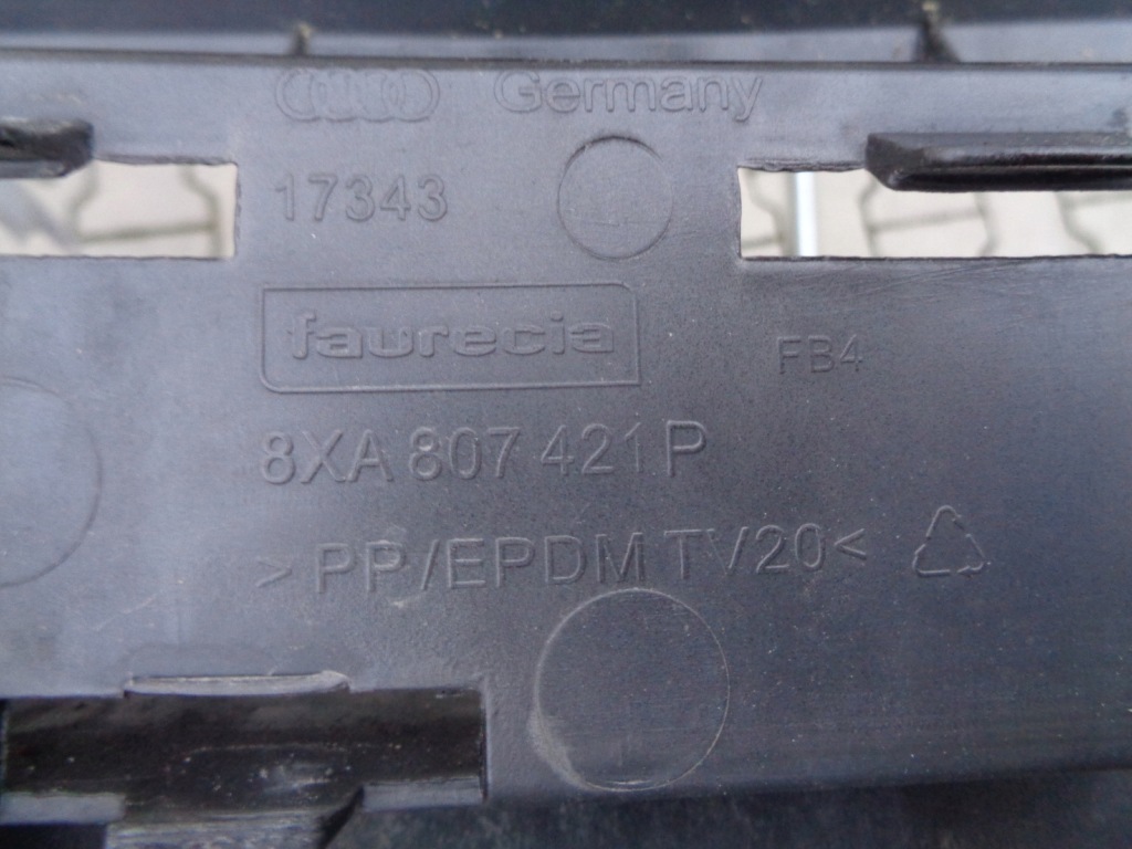 Audi a1 s line s1 8xa спойлер диффузор бампер с Разборки