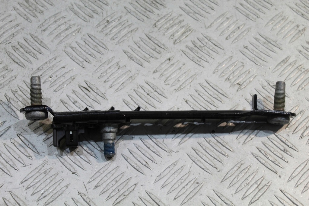 фото №1, Регулировка ремней безопасности alfa romeo stelvio