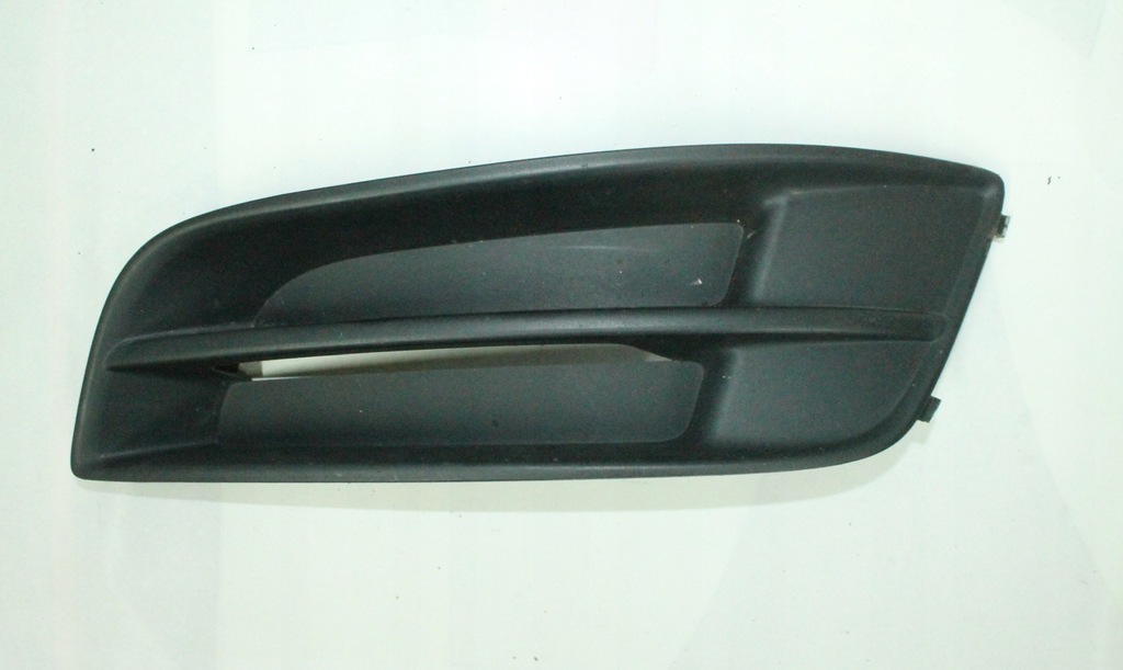 фото №1, Заглушка противотуманной фары левая toyota 52128-02130