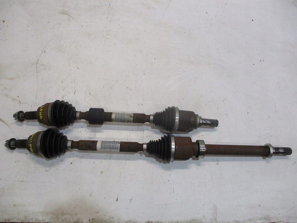 фото №1, Приводной вал левая renault scenic 4 1,6dci 17r 391012329r