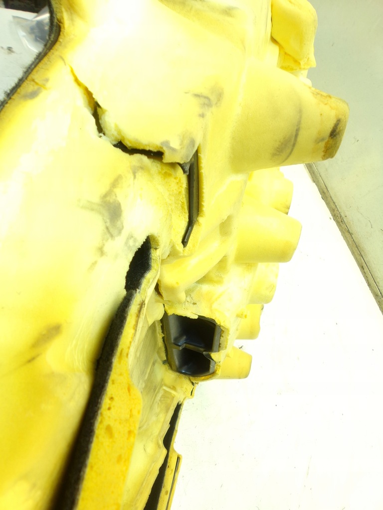 фото №6, Коврик обшивка левый перед c4 picasso eu