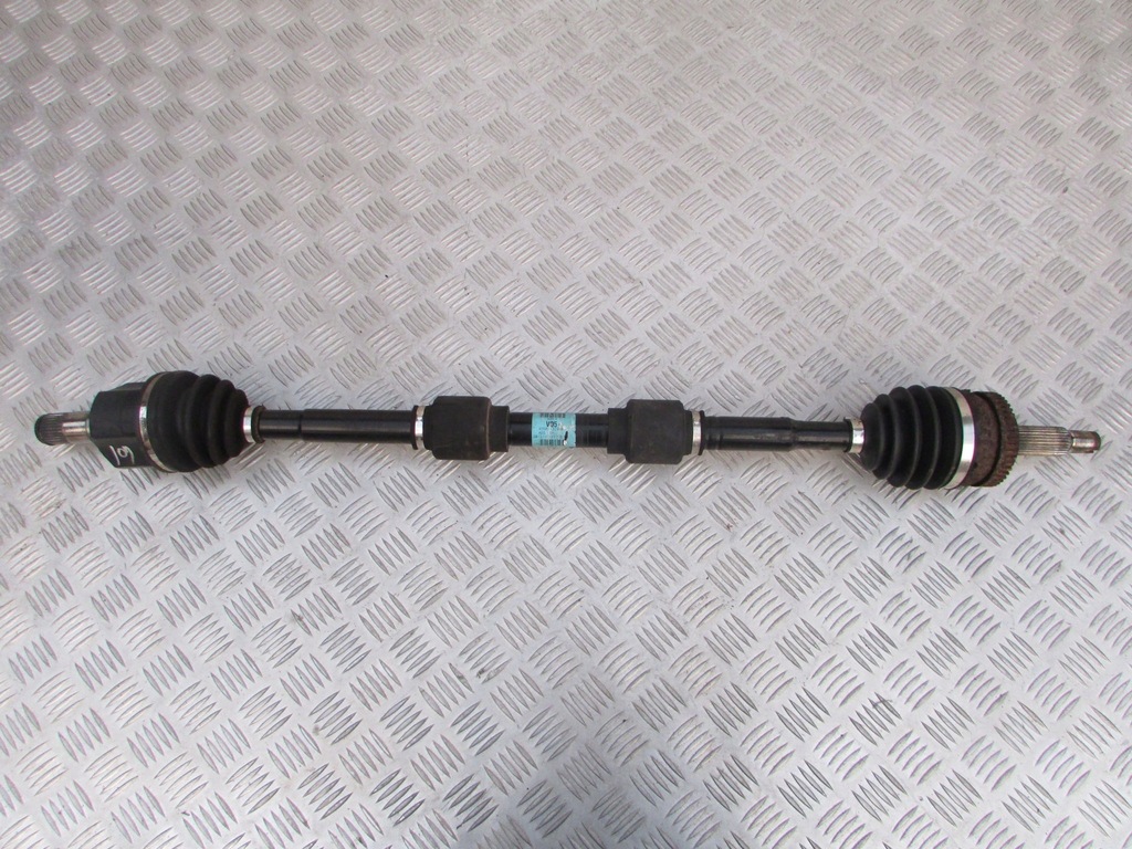 фото №1, Приводной вал правая длинная 1.7 crdi hyundai i40 13r