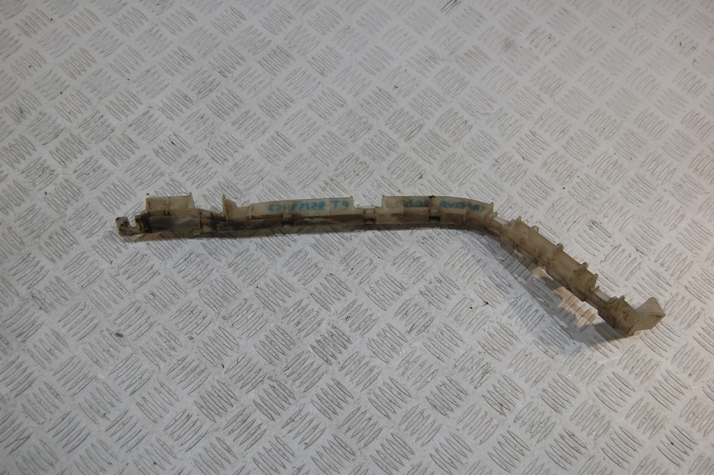 фото №1, Напрямна бампера правий задня chevrolet captiva 2015