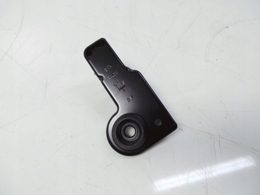 фото №1, Кронштейн інтеркулер лівий maserati levante