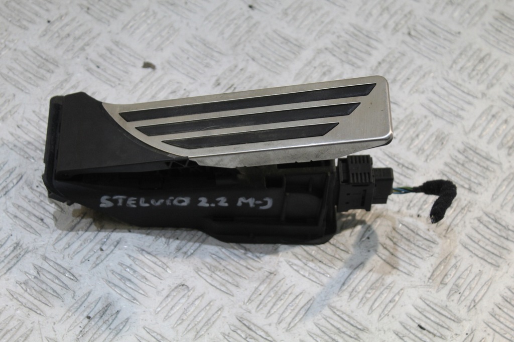 фото №1, Педаль газу alfa romeo stelvio