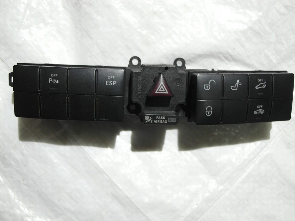 фото №1, Mercedes c w203 clk панель управление