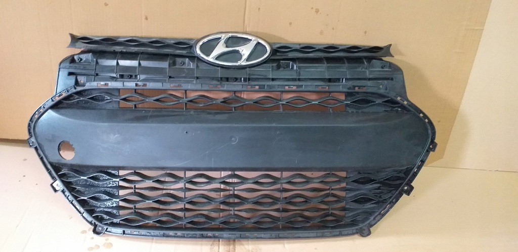 фото №1, Решітка радіатора решітка радіатора hyundai i10 ii 2 15-17rok 86569-b9000