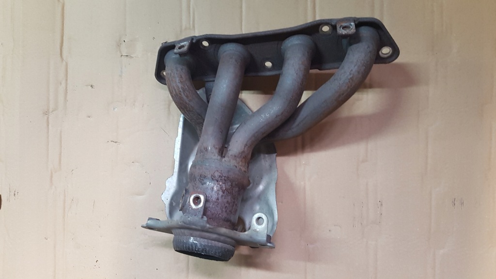 фото №1, Toyota auris 10-12 1.6 lift колектор випускний