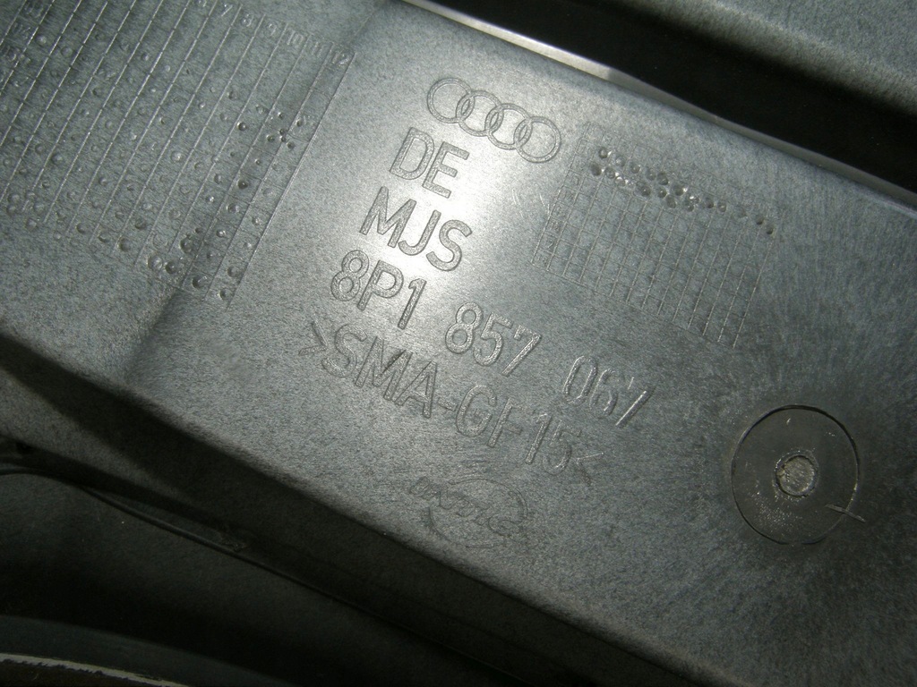 фото №11, Audi a3 8p консоль приборная панель подушка подушка безопасности 8p1857067