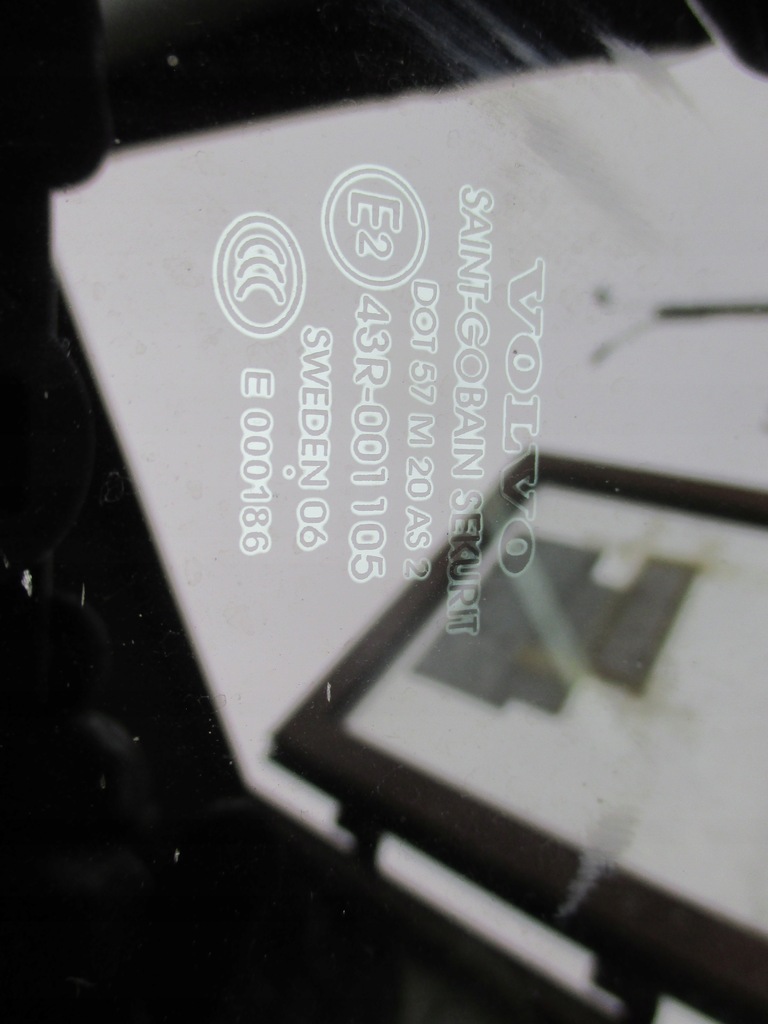 фото №7, Стекло дверь левая задняя треугольник volvo s80 ii