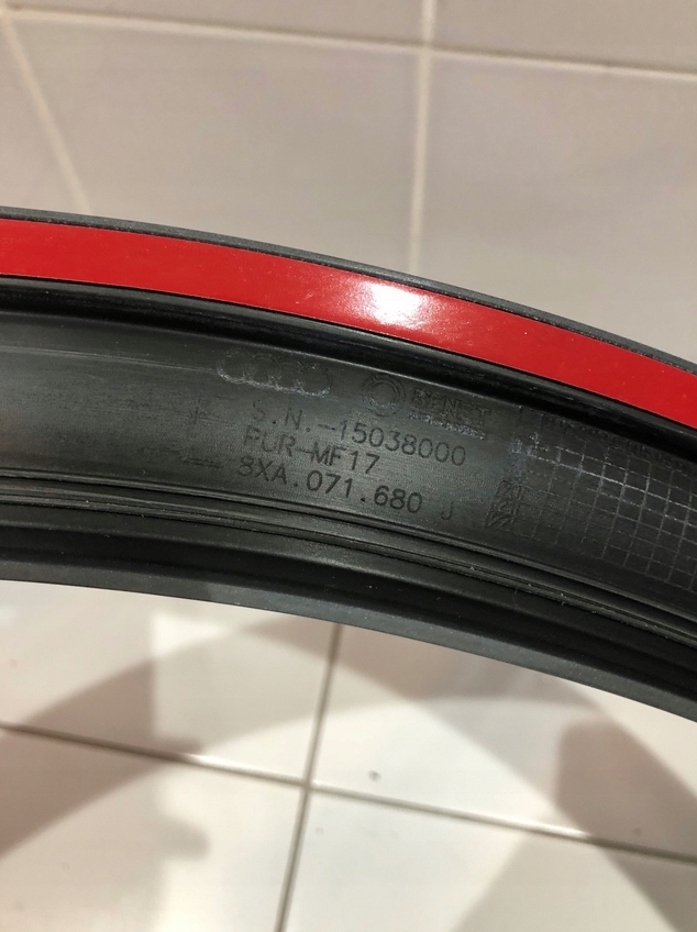 фото №6, Audi оригинальный номер 8xa071680 молдинг крыло