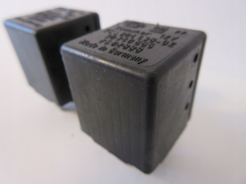 фото №16, Реле opel kadet corsa 90240665