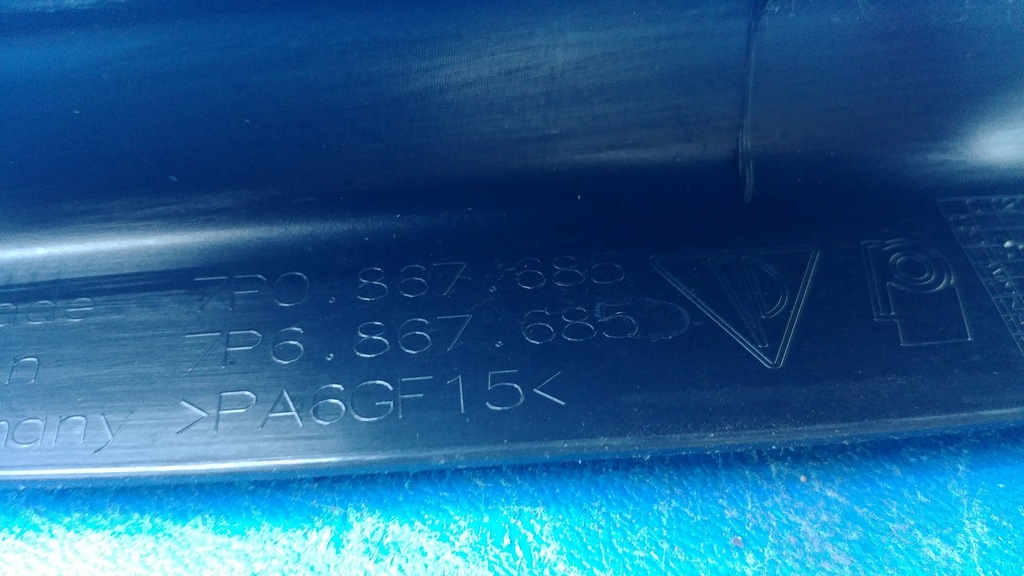 фото №12, Porsche оригинальный номер 7p0867672 7p0867685