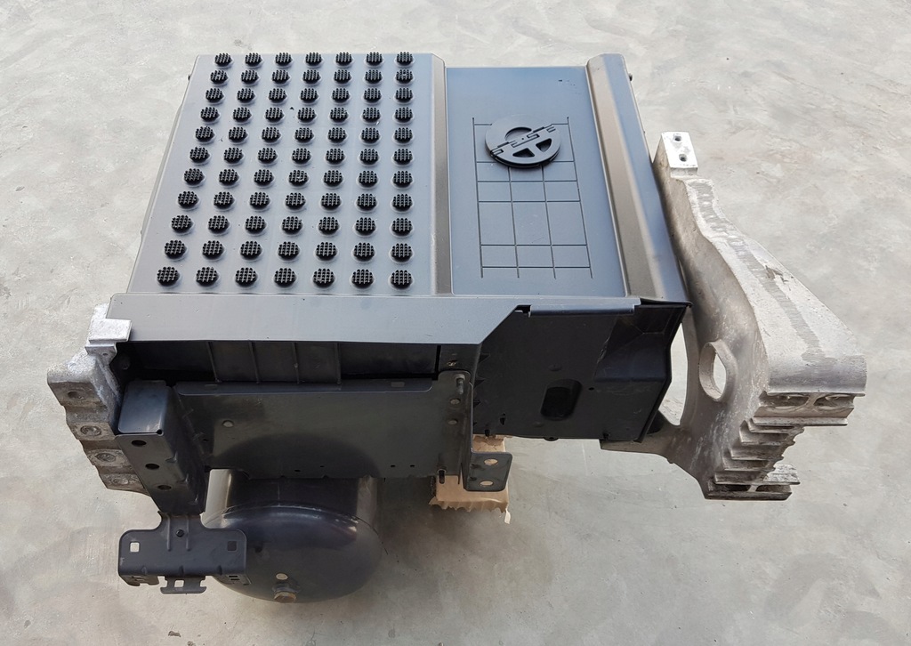 фото №4, Коробка основание аккумуляторов volvo fh 4 fh 5 fm renault gama t range c k