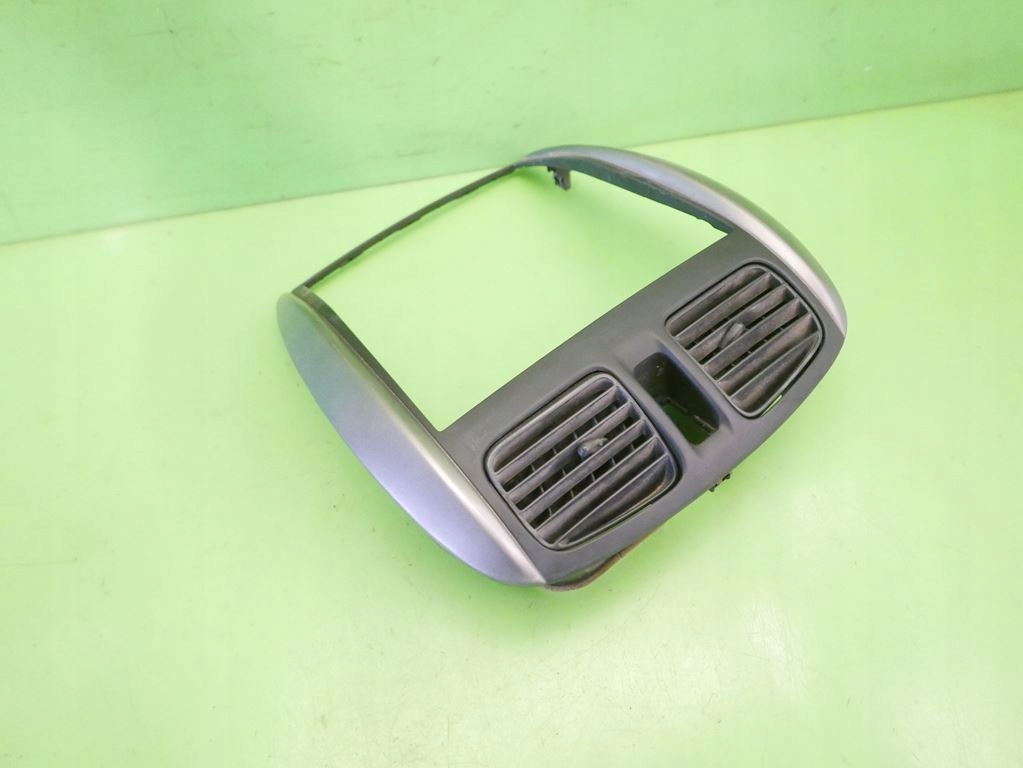 фото №4, Рамка панели приборная панель решётки mazda premacy i cp 01-