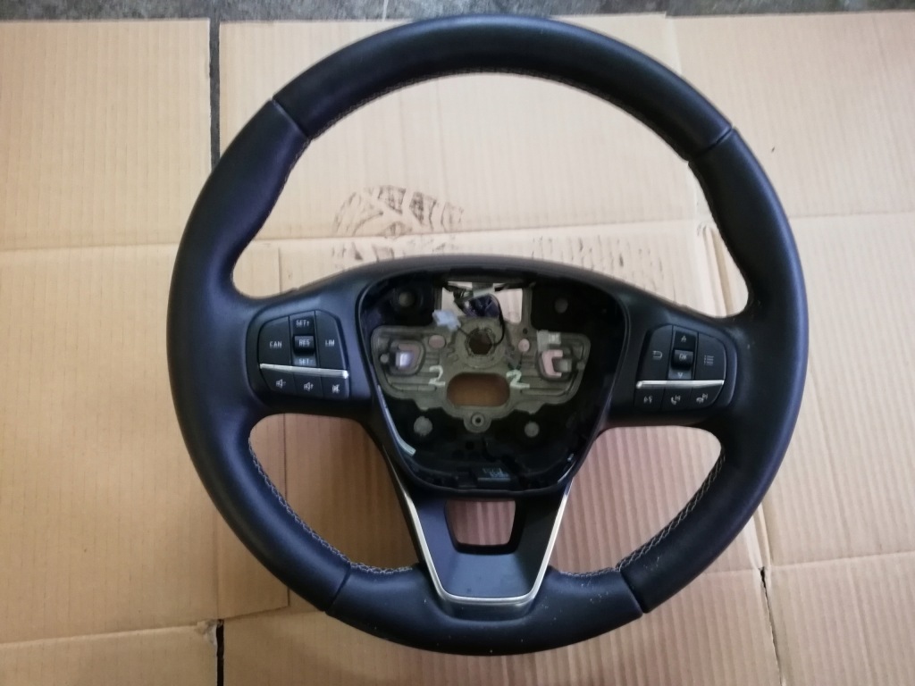 фото №1, Ford fiesta mk8 воздуховод кожа многофункциональный