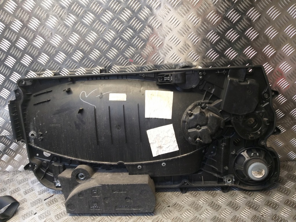 фото №2, Mini cooper r56 lift обшивка обивка дверь правая