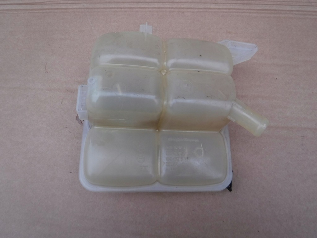 фото №5, Бак расширительный ford focus mk3 usa бензин