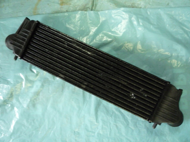 фото №1, Audi a3 rs3 8p tt ttrs 8j інтеркулер 8j0145804b