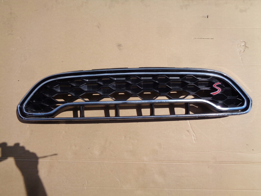 фото №1, Mini countryman cooper s f60 решётка радиатора решётка радиатора 7405406