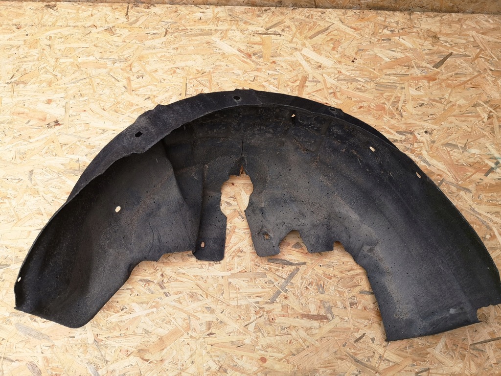 фото №1, Audi a4 b8 kombi подкрылок задняя