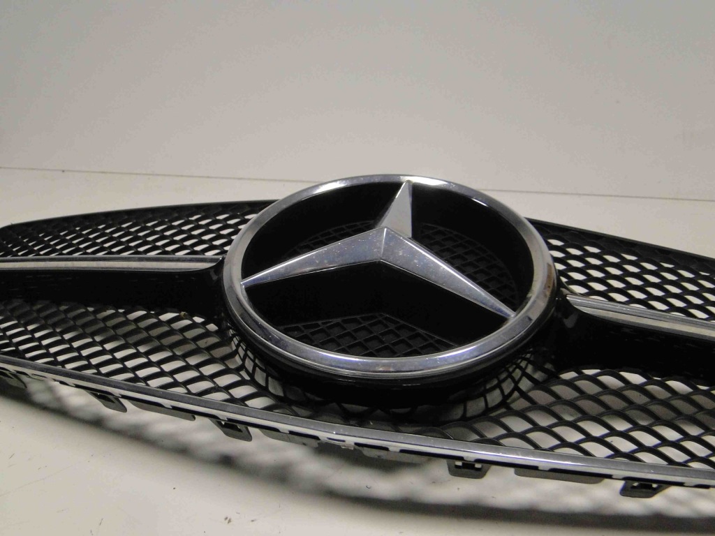 Mercedes e klasa 207 coupe lift amg решітка радіатора решітка радіатора Ціна