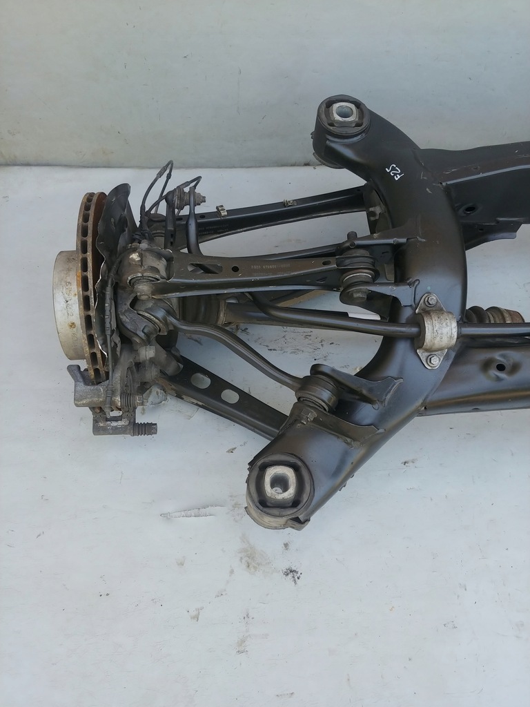 фото №1, Подвеска правый задняя задние поворотный кулак bmw x3 f25