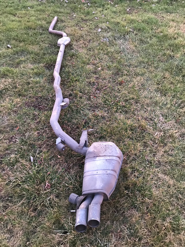 фото №1, Bmw 5 f10 lift 2.0 d выхлоп гаситель