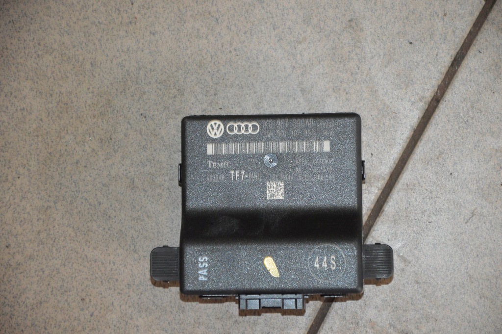 фото №1, Audi a3 8p lift 2,0tdi модуль шлюз 1k0907530ab