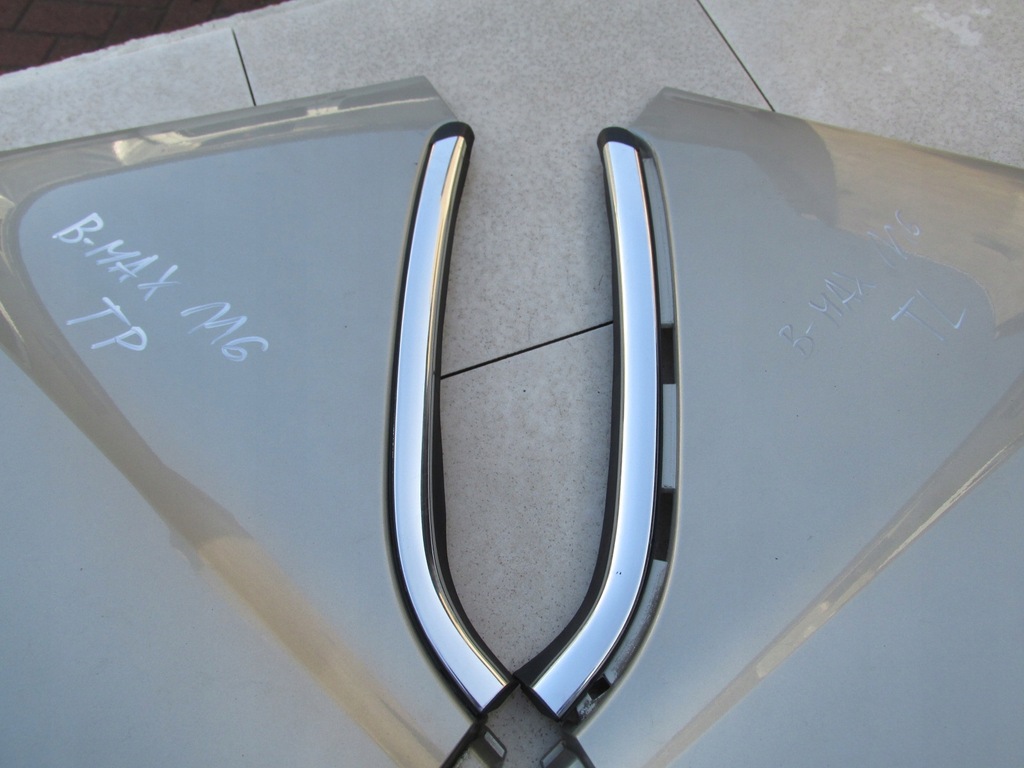 фото №1, Молдинг скло задня хром b-max 2013 rok