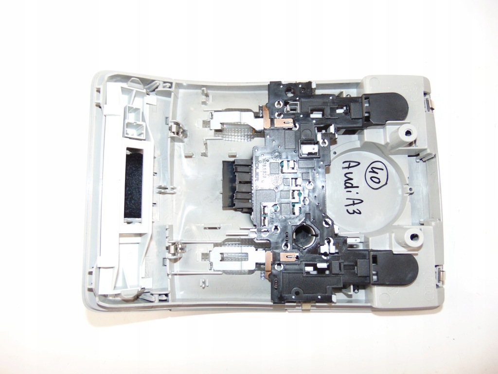 фото №6, Лампа кабіни стельовий audi a3 04- 8p0947135d