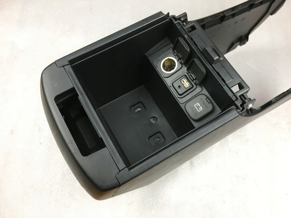 фото №7, Mazda 3 13-17 тунель середній usa