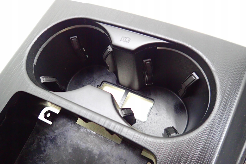 фото №6, Audi a5 8w рамка тунель середнього 8w1864261e