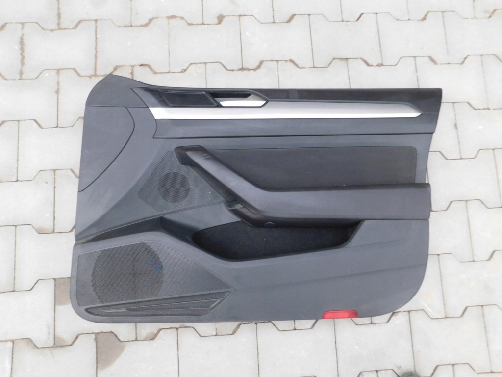 фото №1, Оббивка правий перед vw passat b8 3g1867012