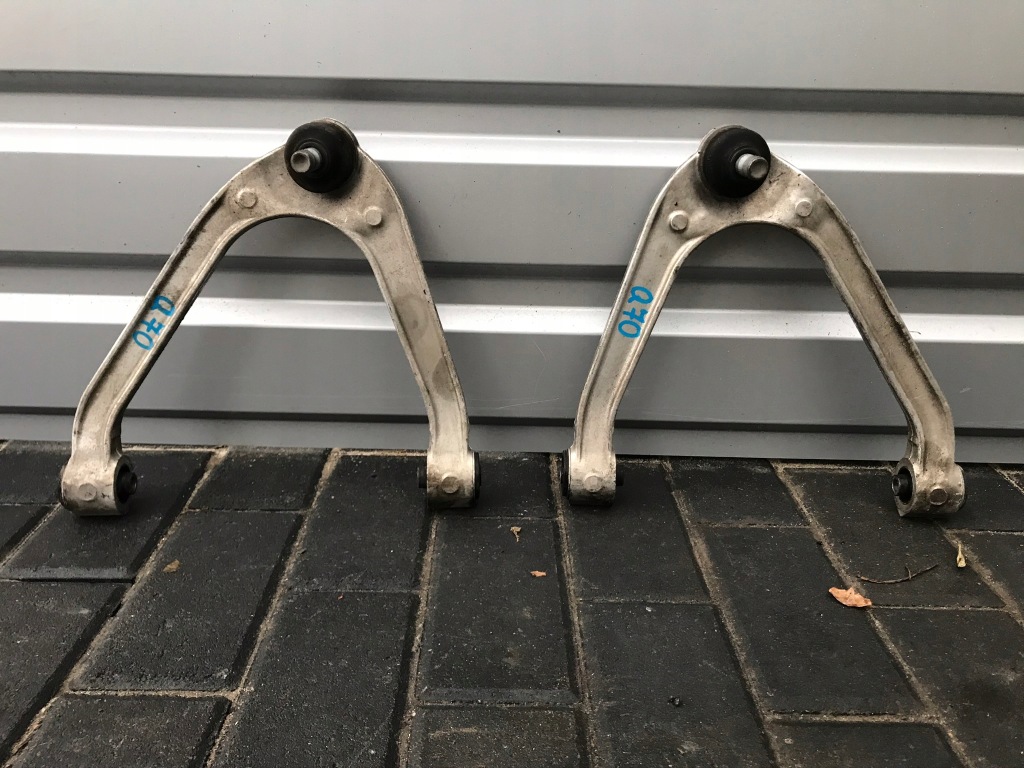 фото №1, Infiniti qx70 3.0d рычаг верхний передний левый