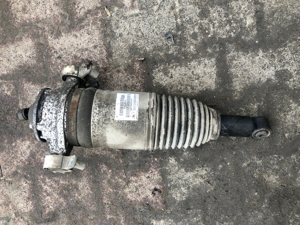 фото №1, Porsche cayenne амортизатор правий задня 7p5616504