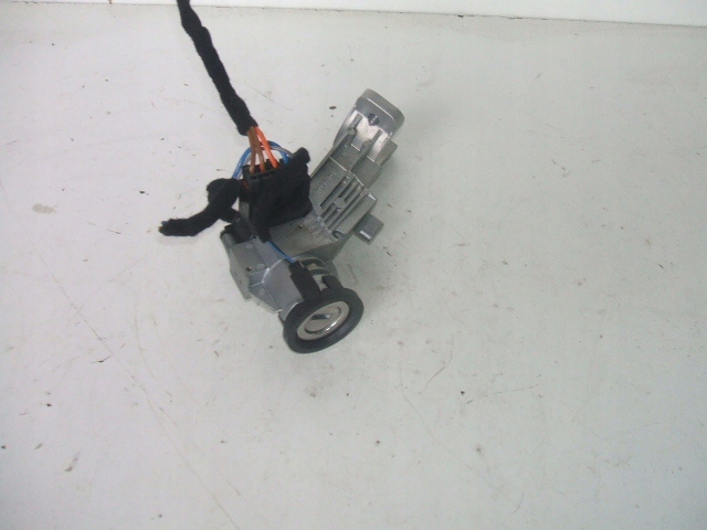 фото №8, Alfa romeo giulietta замок зажигания колодка 00505255500 00505542070