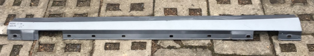 фото №1, Mercedes c w204 молдинг накладка порог порог левая