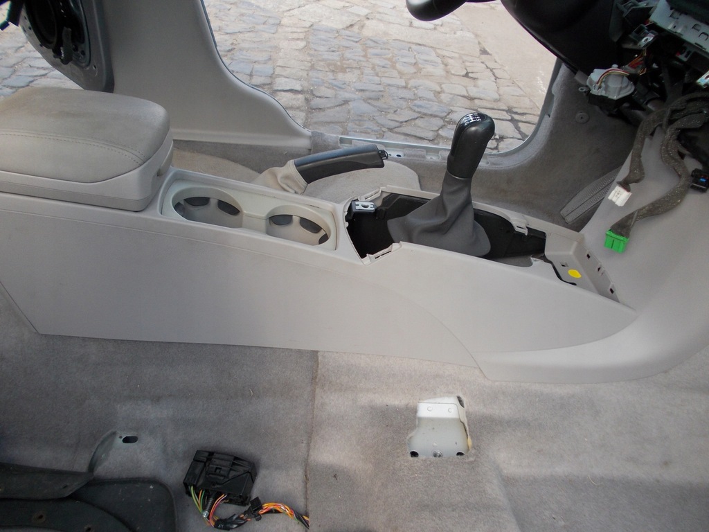 фото №5, Туннель средний volvo v50 04-12r. 2.0 d