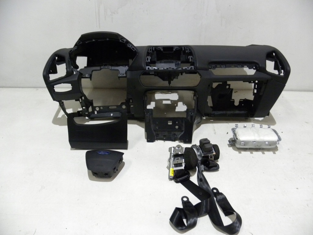 фото №1, Ford ecosport n.m. приборная панель подушка безопасности ремни комплект